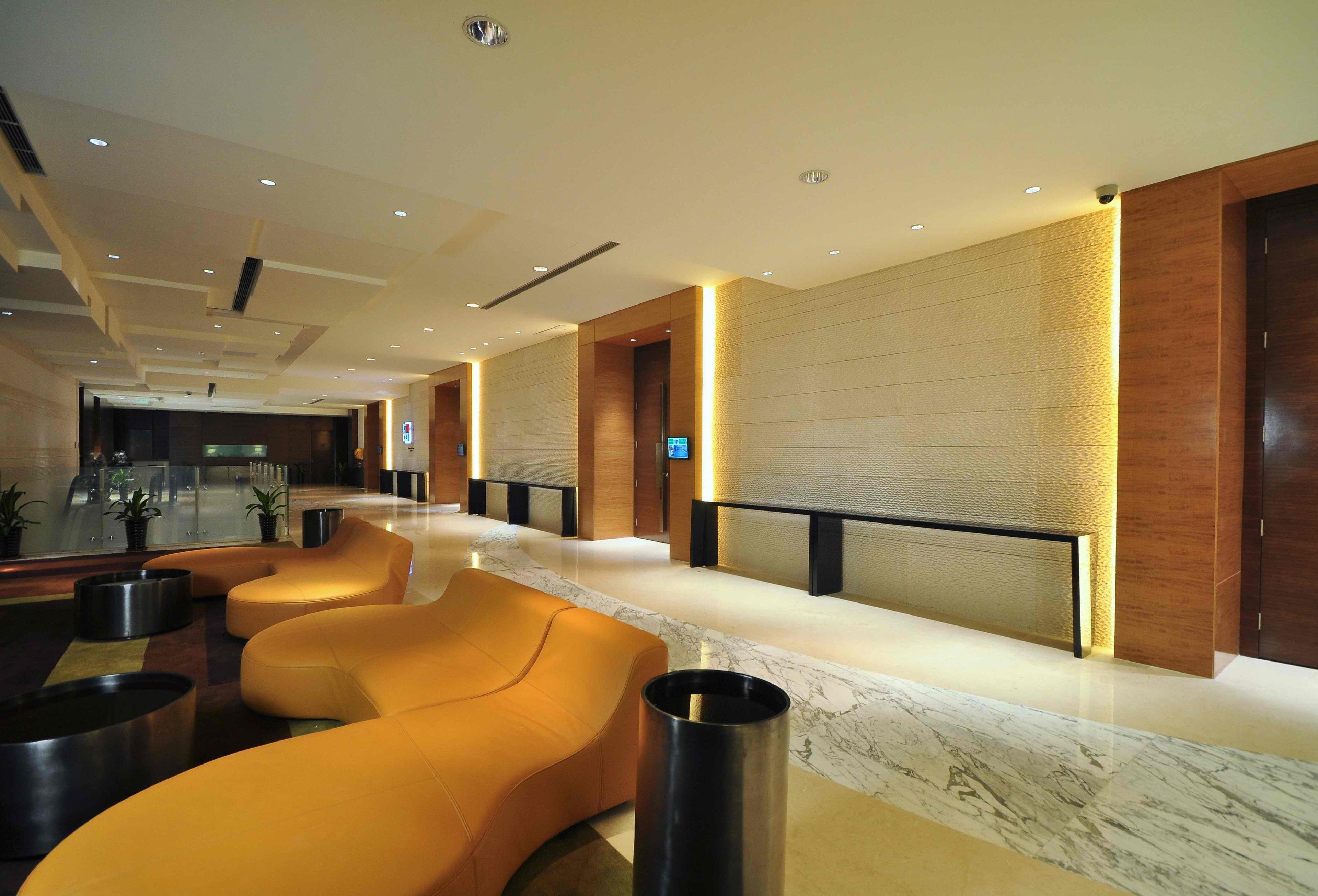 Center By Ihg - 4th Square Hotel