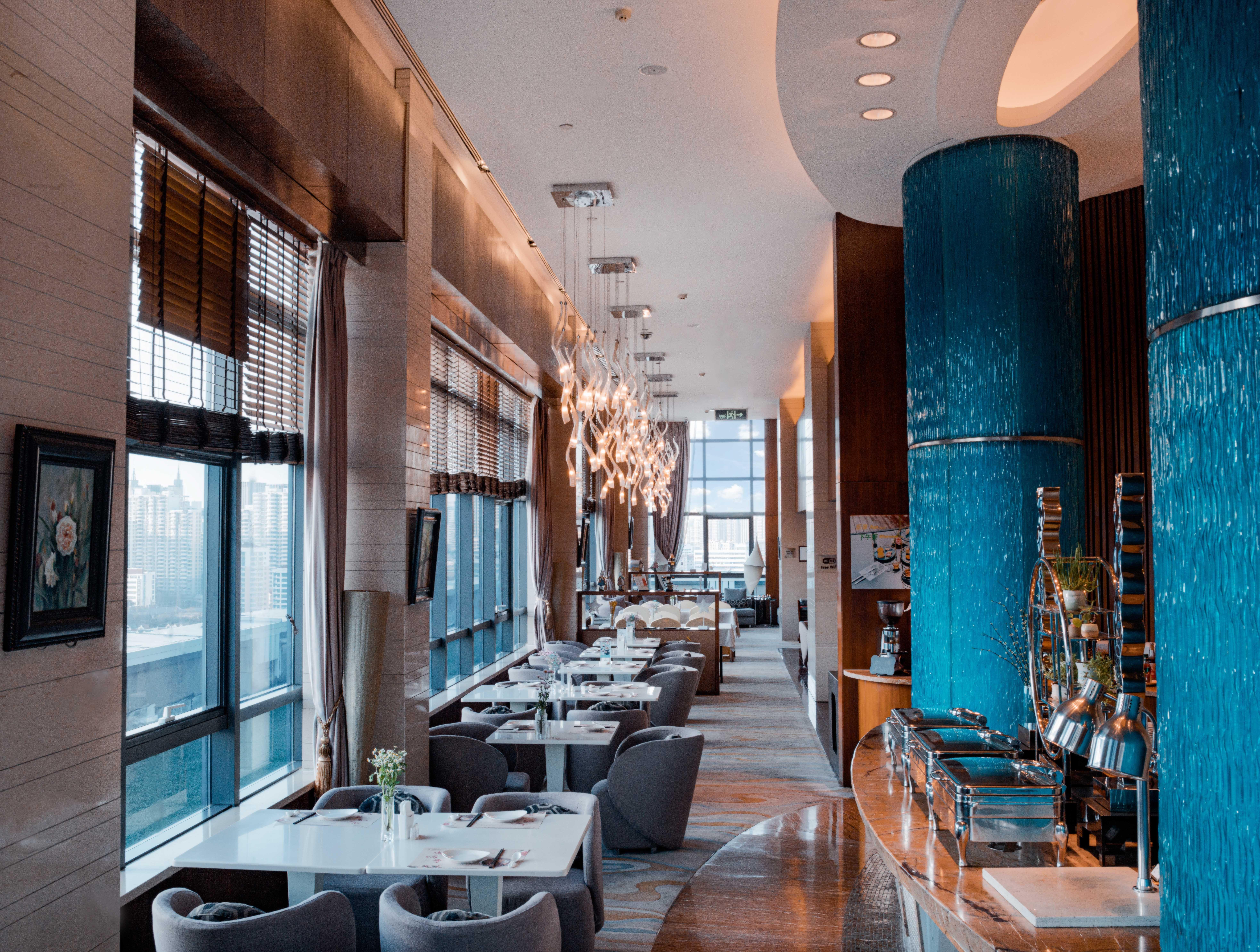 Center By Ihg - 4th Square Hotel