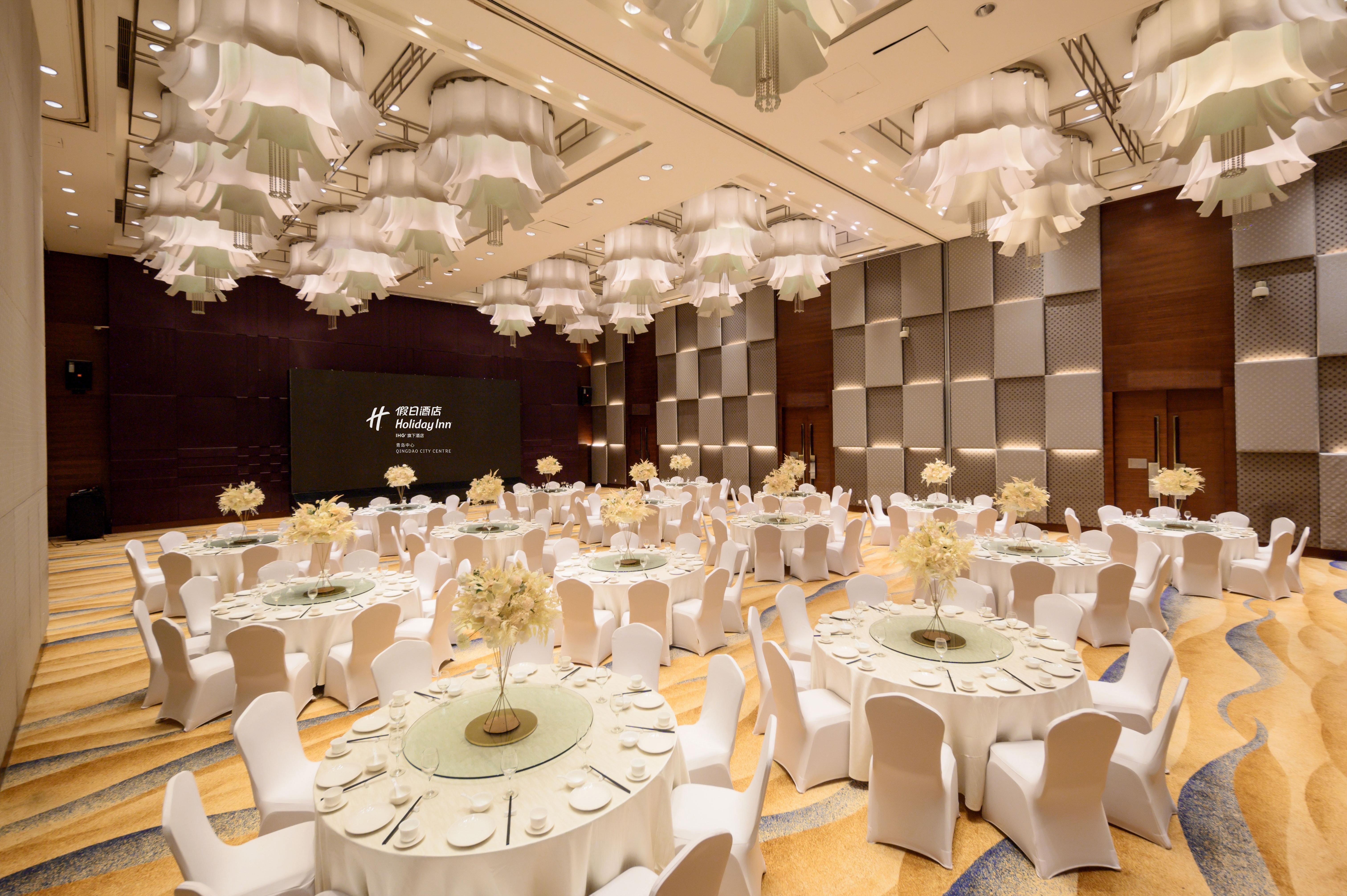 Center By Ihg - 4th Square