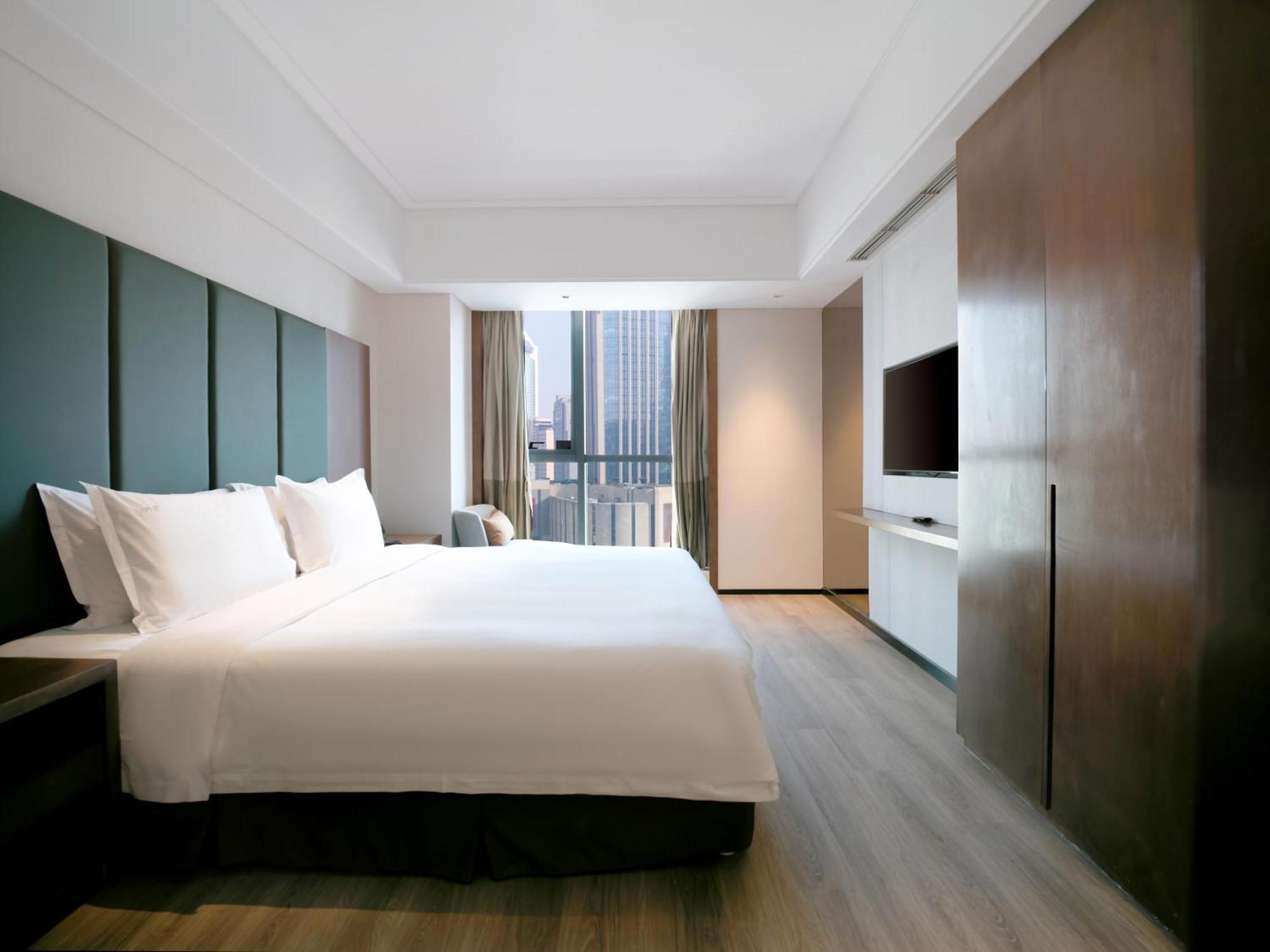 Center By Ihg - 4th Square 4*